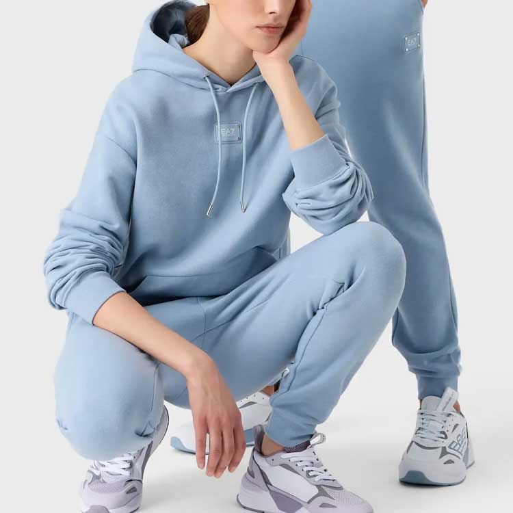 Purchase EMPORIO ARMANI EA7 FW23 男女款寬鬆版淺藍色連帽衫。 3RUM78-TJPQZ-1541