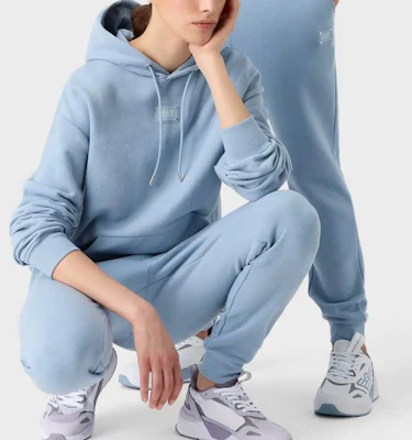 EMPORIO ARMANI EA7 FW23 男女款寬鬆版淺藍色連帽衫。 3RUM78-TJPQZ-1541 Purchase EMPORIO ARMANI EA7 FW23 男女款寬鬆版淺藍色連帽衫。 3RUM78-TJPQZ-1541