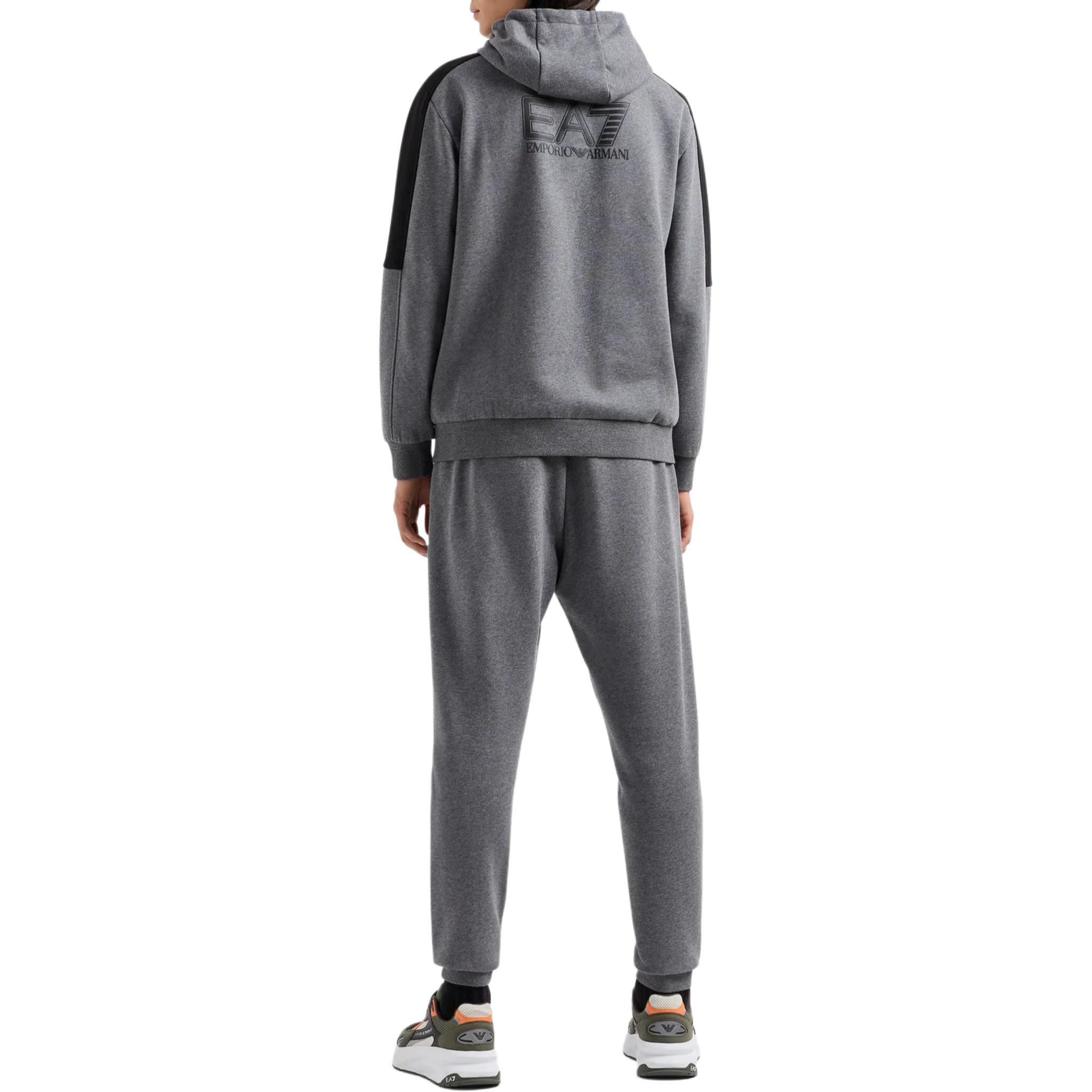 Shop EMPORIO ARMANI EA7 男士深灰色運動套裝連帽衫與休閒褲組合。 6DPV66-PJVTZ-3925