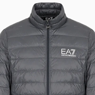 安普里奥·阿玛尼EA7可收纳轻便核心羽绒服 深灰色 8NPB01-PN29Z-1920 Details for 安普里奥·阿玛尼EA7可收纳轻便核心羽绒服 深灰色 8NPB01-PN29Z-1920