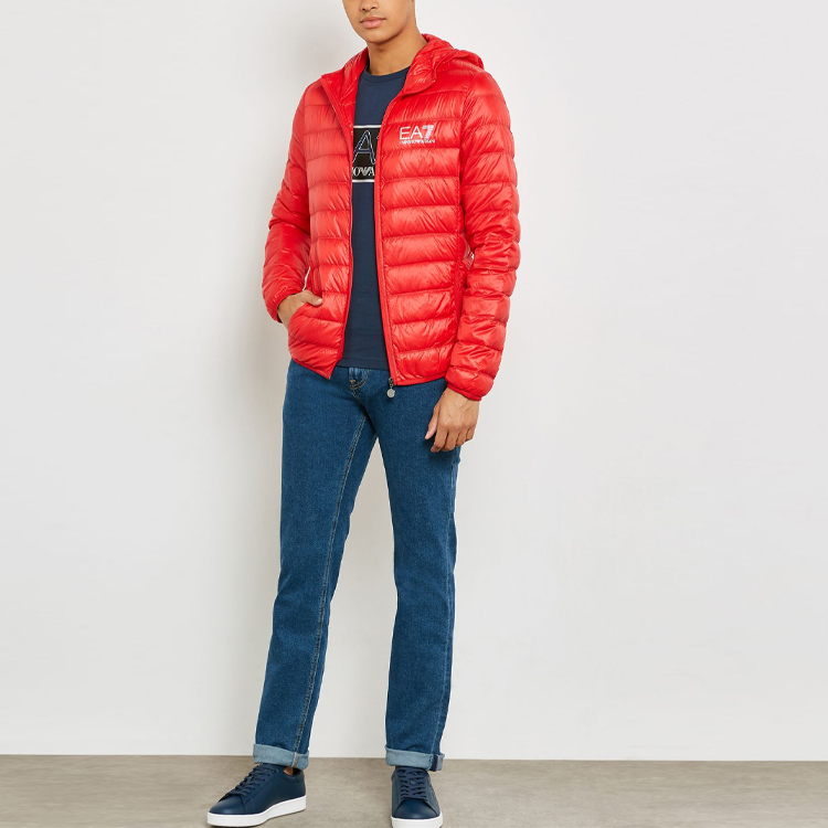 Shop EMPORIO ARMANI EA7 Jaket Ringan Merah dengan Cetakan Logo 8NPB02-PN29Z-1451