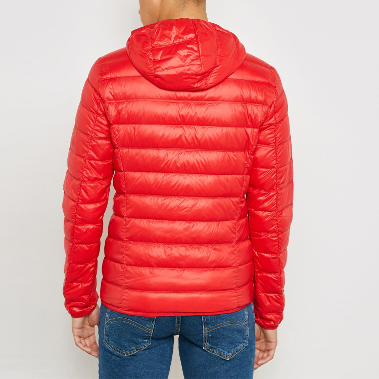 Details for EMPORIO ARMANI EA7 Jaket Ringan Merah dengan Cetakan Logo 8NPB02-PN29Z-1451