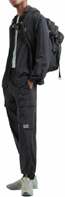 Emporio Armani EA7 Jaket Hoodie Slim Fit Hitam untuk Latihan Fitness 7M000211-AF13190-UC001 Details for Emporio Armani EA7 Jaket Hoodie Slim Fit Hitam untuk Latihan Fitness 7M000211-AF13190-UC001