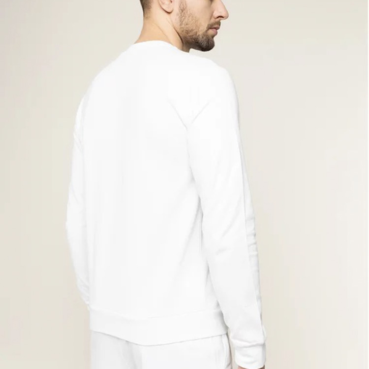 Shop 埃莫里奥阿玛尼EA7白色标志印花套头衫 3HPM60-PJ05Z-1100