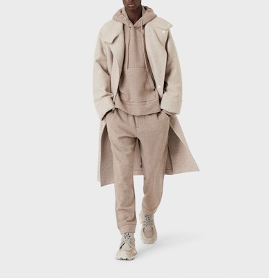 Emporio Armani FW21 Beige Herringbone Hooded Sweatshirt Lelaki. 6K1M6Q-1JS5Z-F135 Lookbook Emporio Armani FW21 Beige Herringbone Hooded Sweatshirt Lelaki. 6K1M6Q-1JS5Z-F135