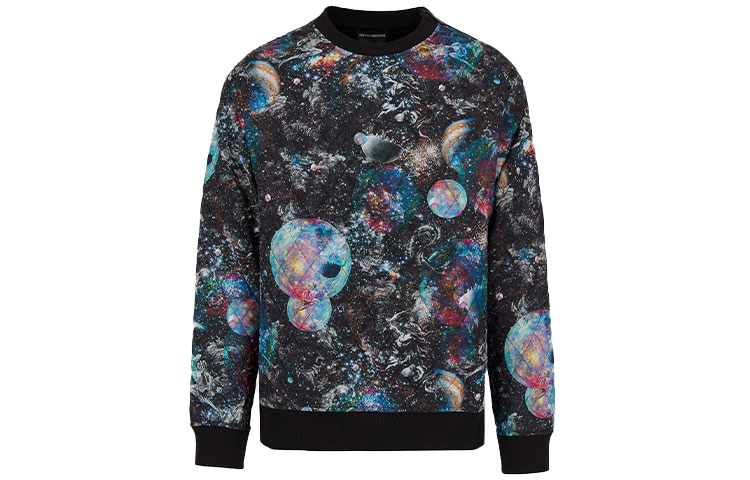 Order EMPORIO ARMANI FW21 Sweater Hitam dengan Cetak Grafik Planet. 6K1M8Q-1JS3Z-F010