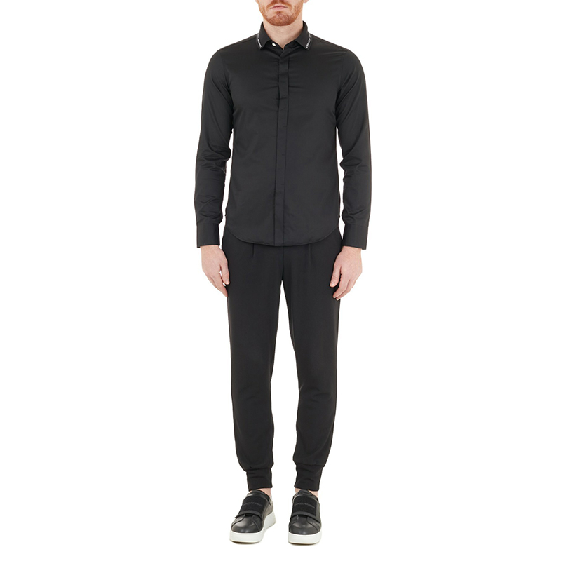 Shop Emporio Armani FW21 黑色標誌長袖棉質襯衫 3K1CP8-1NXRZ-0999