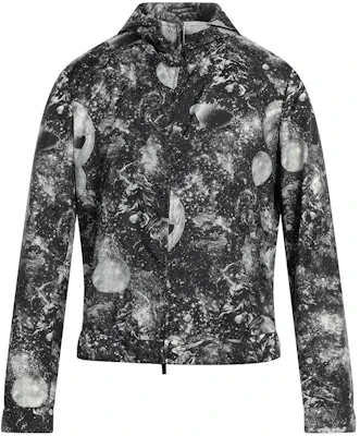 EMPORIO ARMANI FW21 星空印花标志黑色夹克外套 B1R410-B1017-991 Buy EMPORIO ARMANI FW21 星空印花标志黑色夹克外套 B1R410-B1017-991