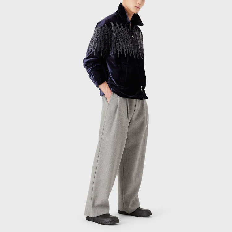 Shop Emporio Armani FW21 翻轉刺繡休閒拉鍊棉外套 藍色 B1R710-B1186-997