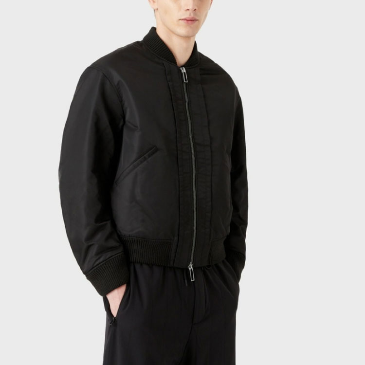 Details for EMPORIO ARMANI FW22 Jaket Hitam Kapas Lengan Panjang Logo Sulam. 6L1BP0-1NMZZ-0999