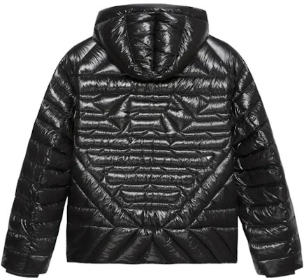 Emporio Armani FW22 黑色戶外連帽羽絨外套. 6L1BN7-1NPDZ-0999 Lookbook Emporio Armani FW22 黑色戶外連帽羽絨外套. 6L1BN7-1NPDZ-0999