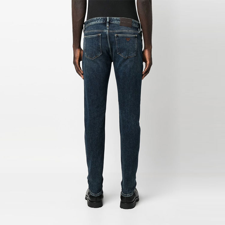 Shop EMPORIO ARMANI FW22 Seluar Jeans Denim Biru Indigo Straight-Leg Mid-Rise. 6L1J75-1DS5Z-0942