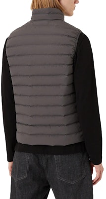 Emporio Armani 2022秋冬灰色简约款绗缝羽绒马甲。 8N1BQ11-NLRZ1-0633 Purchase Emporio Armani 2022秋冬灰色简约款绗缝羽绒马甲。 8N1BQ11-NLRZ1-0633
