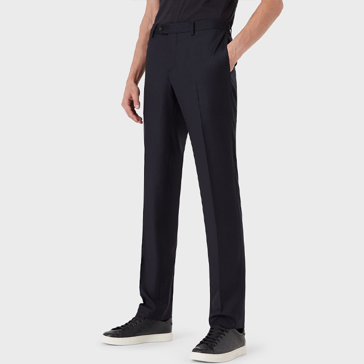 Lookbook 엠포리오 아르마니 FW22 솔리드 스트레이트 캐주얼 바지. 01P650-01047-1922