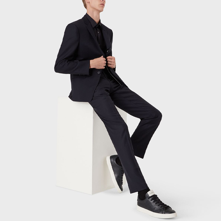 Purchase 엠포리오 아르마니 FW22 솔리드 스트레이트 캐주얼 바지. 01P650-01047-1922