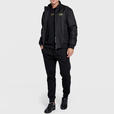 EMPORIO ARMANI FW22 EA7 標誌印花拉鍊羊毛外套 黑色. 6LPB27-PN27Z-0208 Purchase EMPORIO ARMANI FW22 EA7 標誌印花拉鍊羊毛外套 黑色. 6LPB27-PN27Z-0208