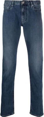 EMPORIO ARMANI FW22 Esenciales Jeans Azules Rectos de Tiro Medio Lavados. 8N1J06-1G19Z-0942 Buy EMPORIO ARMANI FW22 Esenciales Jeans Azules Rectos de Tiro Medio Lavados. 8N1J06-1G19Z-0942