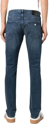 EMPORIO ARMANI FW22 Esenciales Jeans Azules Rectos de Tiro Medio Lavados. 8N1J06-1G19Z-0942 Purchase EMPORIO ARMANI FW22 Esenciales Jeans Azules Rectos de Tiro Medio Lavados. 8N1J06-1G19Z-0942
