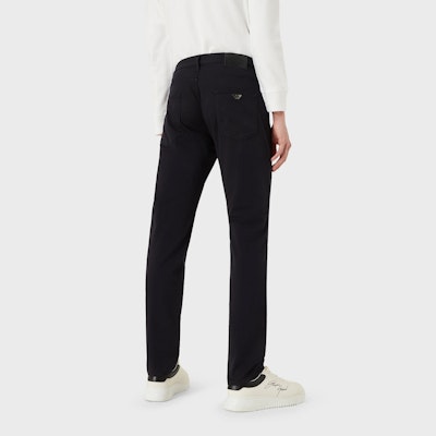 EMPORIO ARMANI FW22 Celana Jeans Pria Logo Mid-Rise Warna Solid. 8N1J06-1GN0Z-0142 1