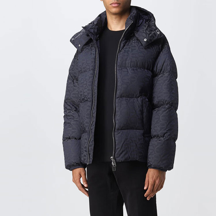 Sizing Chaqueta Reversible con Capucha Emporio Armani FW22 Azul Marino. 6L1BH2-1NLLZ-0920