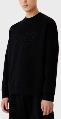 엠포리오 아르마니 FW23 블랙 로고 프린트 크루넥 풀오버 스웻셔츠. 6R1ME7-1JHSZ-0999 Shop 엠포리오 아르마니 FW23 블랙 로고 프린트 크루넥 풀오버 스웻셔츠. 6R1ME7-1JHSZ-0999
