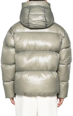 EMPORIO ARMANI FW23 Green Puffer Jacket with Logo Embroidery. 6R1B97-1NKZZ-0606 Purchase EMPORIO ARMANI FW23 Green Puffer Jacket with Logo Embroidery. 6R1B97-1NKZZ-0606