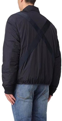 EMPORIO ARMANI FW23 Jaket Hangat Warna Solid dengan Kolar Berdiri dan Zipper. 6R1B84-1NHMZ-06D9 7