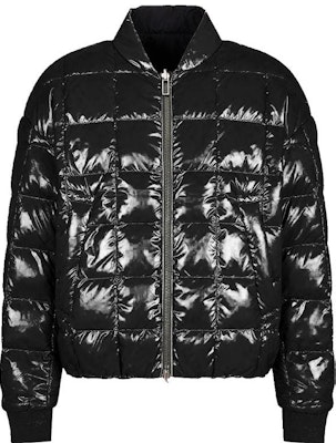 EMPORIO ARMANI FW23 Jaket Hangat Warna Solid dengan Kolar Berdiri dan Zipper. 6R1B84-1NHMZ-06D9 Order EMPORIO ARMANI FW23 Jaket Hangat Warna Solid dengan Kolar Berdiri dan Zipper. 6R1B84-1NHMZ-06D9