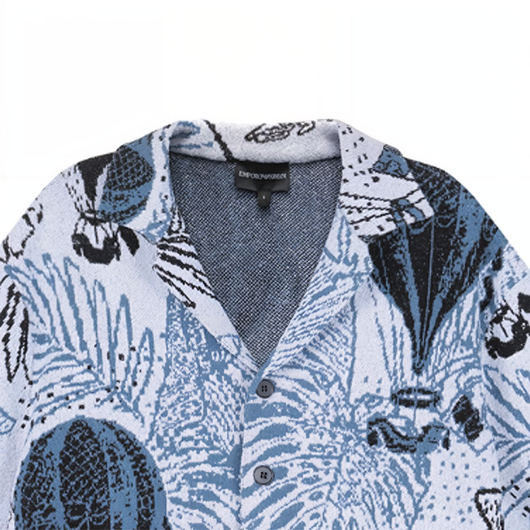 Shop Kemeja Kasual Lengan Pendek Pria EMPORIO ARMANI FW23 Motif Bunga. 6R1CV5-1M40Z-F116