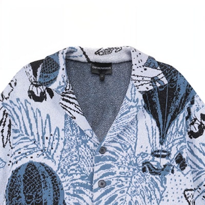 Kemeja Kasual Lengan Pendek Pria EMPORIO ARMANI FW23 Motif Bunga. 6R1CV5-1M40Z-F116 Shop Kemeja Kasual Lengan Pendek Pria EMPORIO ARMANI FW23 Motif Bunga. 6R1CV5-1M40Z-F116