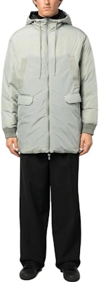 Chaqueta Reversible con Capucha Emporio Armani FW23 Hombre - Verde Claro. 6R1L95-1NHMZ-06D9 Lookbook Chaqueta Reversible con Capucha Emporio Armani FW23 Hombre - Verde Claro. 6R1L95-1NHMZ-06D9