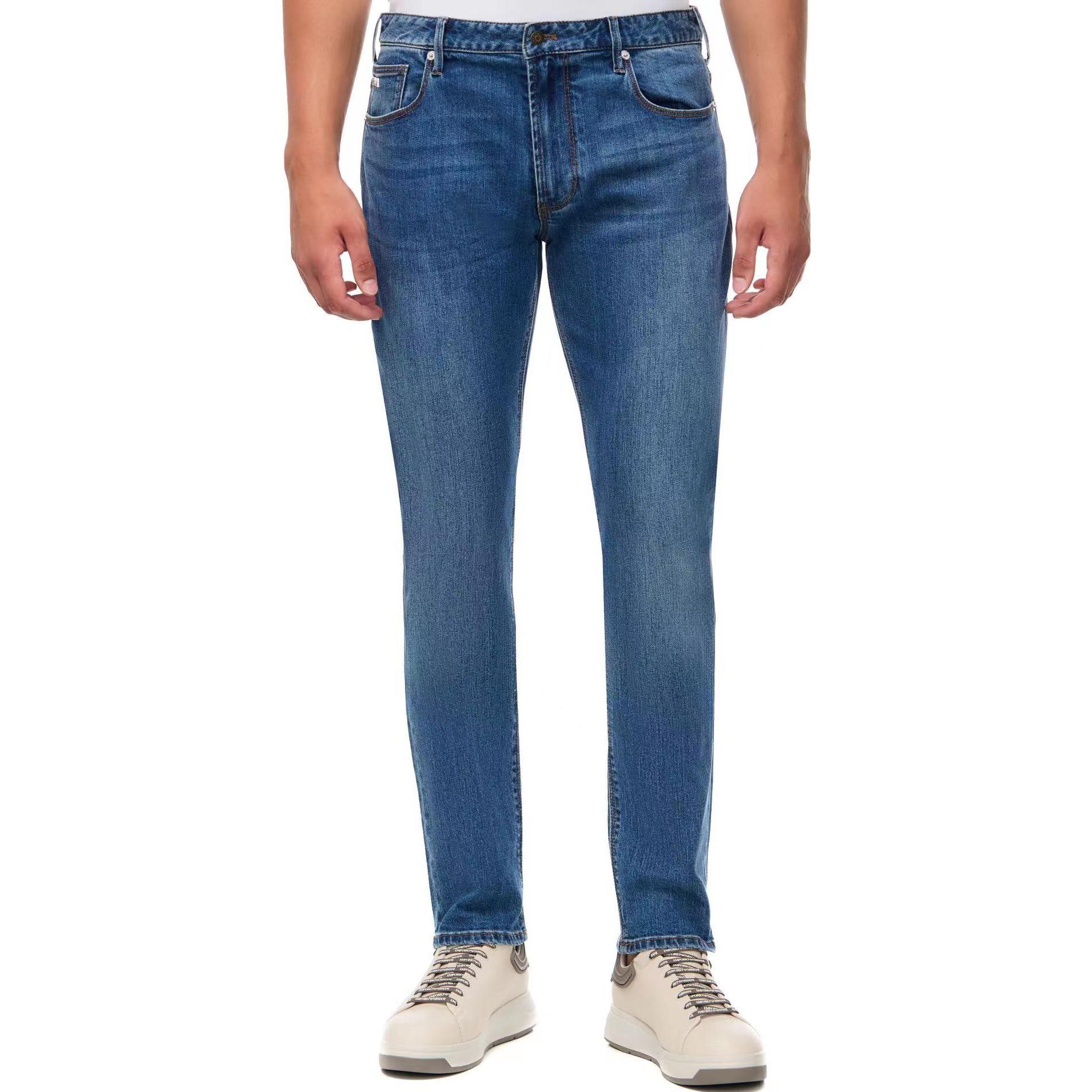 Shop EMPORIO ARMANI FW23 Seluar Jeans Denim Kasual Lelaki Biru Zip-Washed 6R1J06-1DRHZ-0942