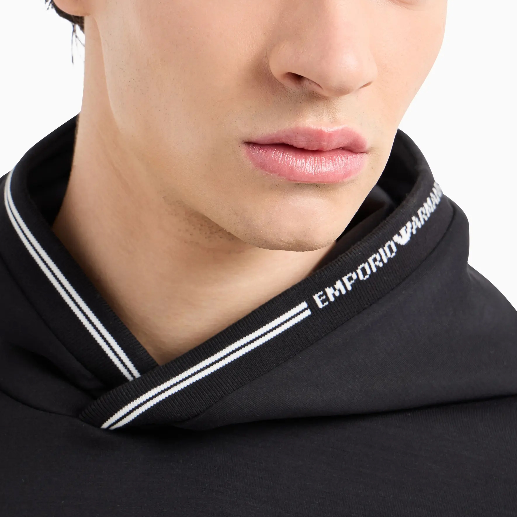 Details for エンポリオアルマーニ FW24 ブラック ロゴ ストライプ ジャカードフーディー 6D1M99-1JRRZ-0999