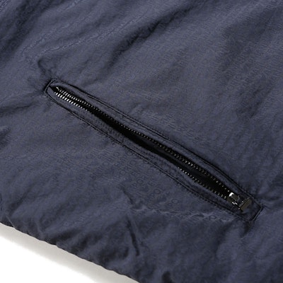 エンポリオ アルマーニ FW24 ネイビーブルー ロゴ入り軽量ジップフーディージャケット 6D1B64-1NNXZ-0920 Details for エンポリオ アルマーニ FW24 ネイビーブルー ロゴ入り軽量ジップフーディージャケット 6D1B64-1NNXZ-0920