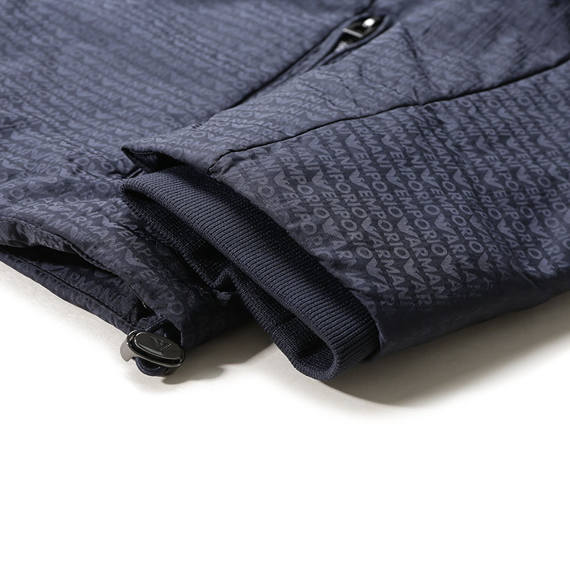 Sizing エンポリオ アルマーニ FW24 ネイビーブルー ロゴ入り軽量ジップフーディージャケット 6D1B64-1NNXZ-0920