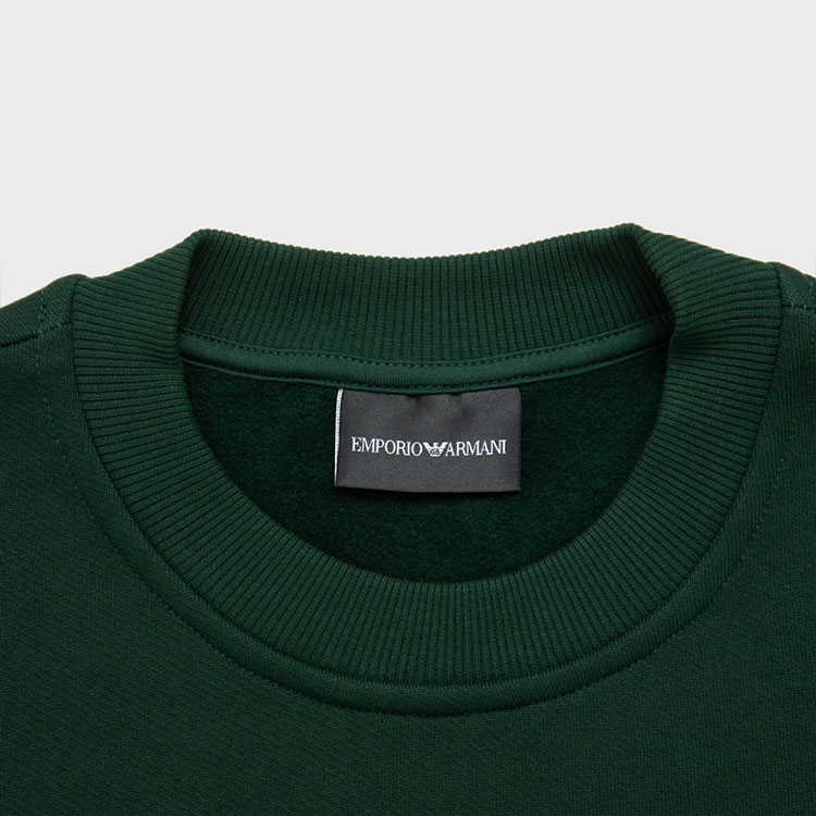 Purchase EMPORIO ARMANI FW24 綠色標誌印花長袖圓領衛衣。 6D1M95-1JTAZ-0565