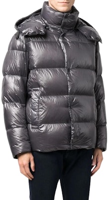 エンポリオアルマーニ グレー無地 フード付きジップダウンジャケット 6K1B88-1NPDZ-0633 Purchase エンポリオアルマーニ グレー無地 フード付きジップダウンジャケット 6K1B88-1NPDZ-0633