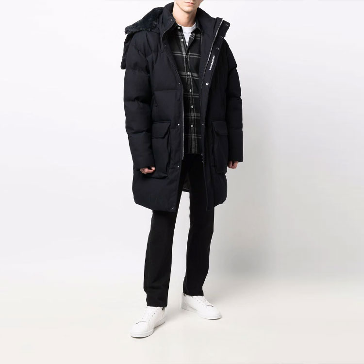 Lookbook Emporio Armani Jaket Puffer Penutup Tersembunyi Biru Navy. 6K1L77-1NYJZ-0920