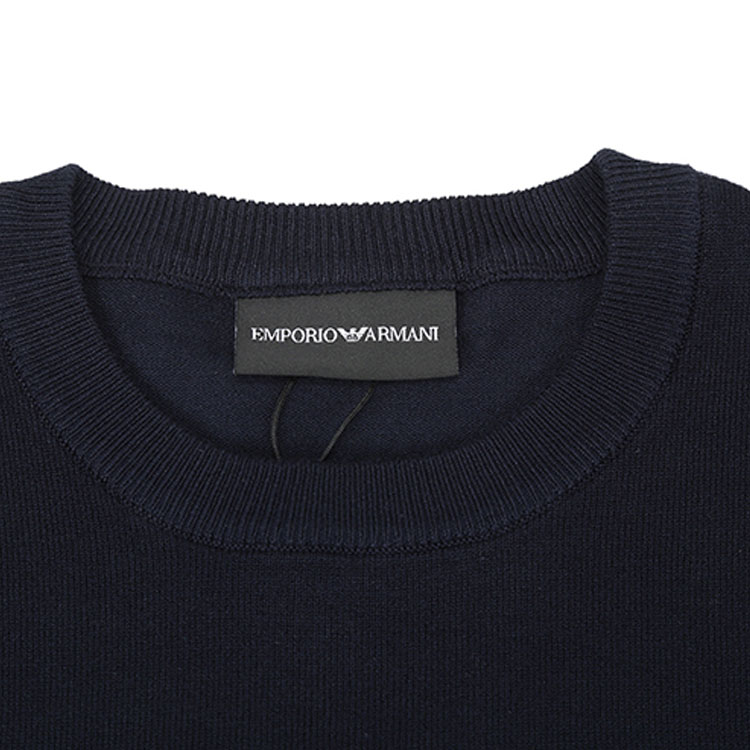 Shop EMPORIO ARMANI 藏青色针织毛衣带品牌标志 3Z1MYI-1MPQZ-0924