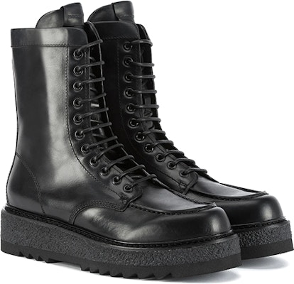 Emporio Armani 黑色皮革系带靴 X4N012XF590100002 Order Emporio Armani 黑色皮革系带靴 X4N012XF590100002
