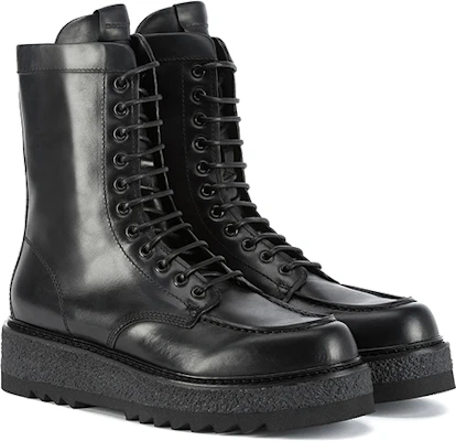 Emporio Armani 黑色皮革系带靴 X4N012XF590100002 Shop Emporio Armani 黑色皮革系带靴 X4N012XF590100002