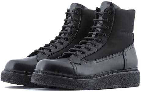 エンポリオ アルマーニ レザーラウンドトゥブーツ (ブラック) X4M376XN6071K001 Lookbook エンポリオ アルマーニ レザーラウンドトゥブーツ (ブラック) X4M376XN6071K001