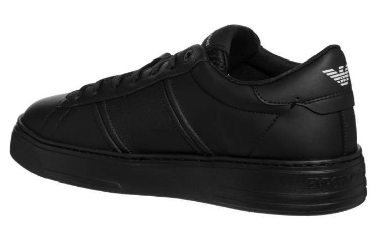 Shop Emporio Armani Zapatillas de Cuero Bajas 'Negras' X4X570XN840K001