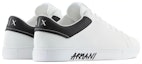 Shop Emporio Armani Kulit Low-Top 'Hitam dan Putih' XUX145XV598K488
