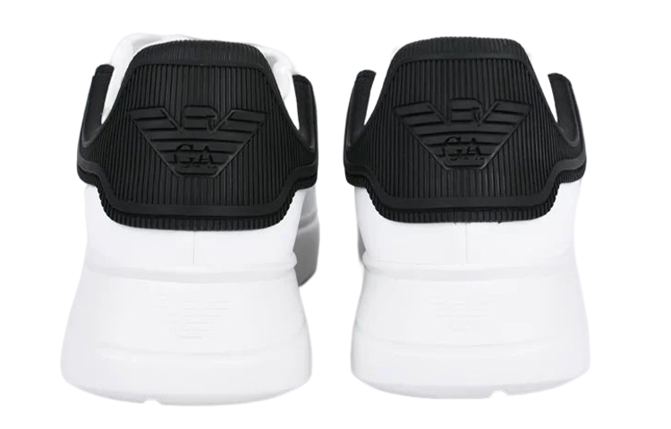 Shop Sneaker Kulit Emporio Armani 'Hitam & Putih' X4X264XN19100230