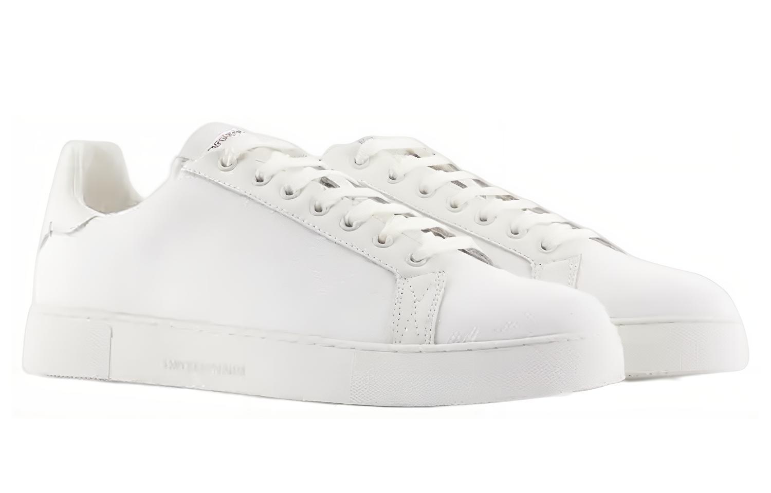 Lookbook Emporio Armani Low-Top 'Logo Putih' X4X316XM741M801