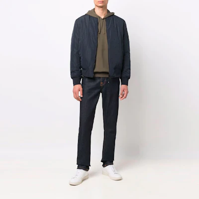 엠포리오 아르마니 네이비 블루 이글 로고 코튼 자켓. 6K1B96-1NPEZ-09F3 Lookbook 엠포리오 아르마니 네이비 블루 이글 로고 코튼 자켓. 6K1B96-1NPEZ-09F3