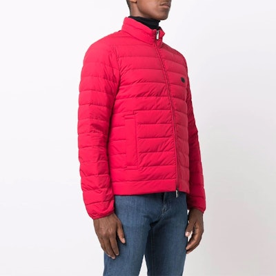 Chaqueta Roja con Cremallera Completa y Logo EMPORIO ARMANI con Cuello Alto. 8N1BQ2-1NLRZ-0357 Purchase Chaqueta Roja con Cremallera Completa y Logo EMPORIO ARMANI con Cuello Alto. 8N1BQ2-1NLRZ-0357