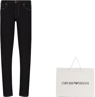 Emporio Armani 鷹標直筒修身牛仔褲 - 深藍色 8N1J06-1D5QZ-0941 Lookbook Emporio Armani 鷹標直筒修身牛仔褲 - 深藍色 8N1J06-1D5QZ-0941