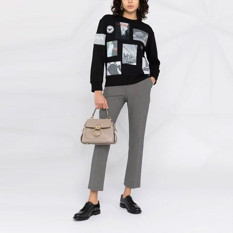 Emporio Armani SS21 Black Crewneck Sweatshirt with Patch Details 8N2M9F2-J60Z-0999 圖 3